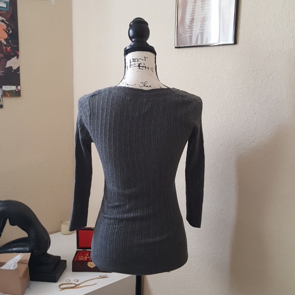 Light sweater, NWOT - Picture 2 of 2